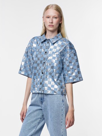 Chemisier 'NELLIE' PIECES en bleu : devant