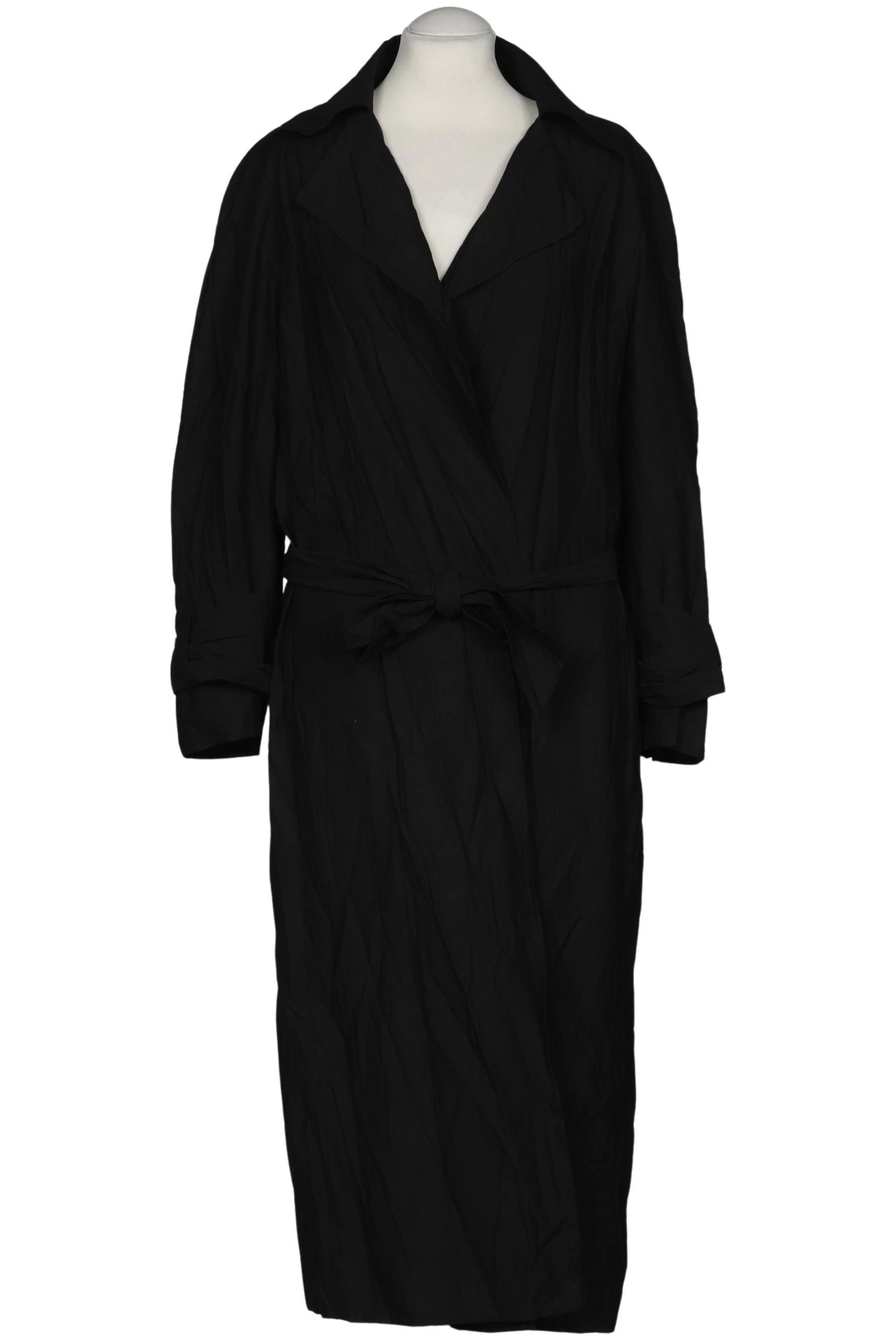 DRYKORN Mantel S in Schwarz: Vorderseite