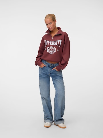 Sweat-shirt 'VMCille' VERO MODA en rouge