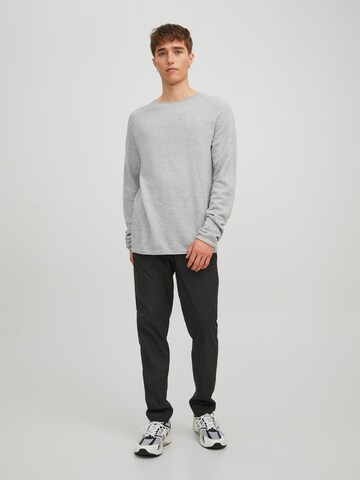 JACK & JONES Pullover 'HILL' i grå