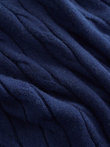 Next Pullover in Blau