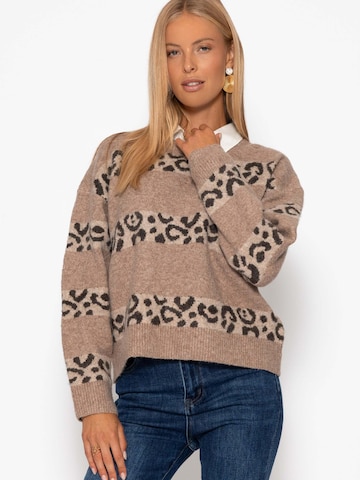SASSYCLASSY Sweater in Brown