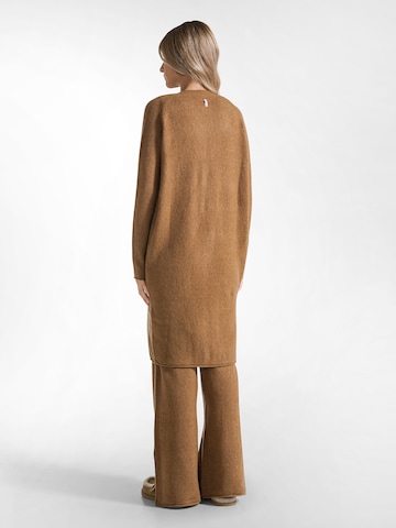 Maglia extra large di DEHA in marrone