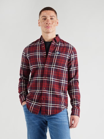 Fit confort Chemise Superdry en rouge : devant