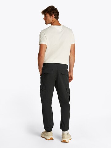 Tommy Jeans Tapered Cargobyxa 'Ryan' i svart