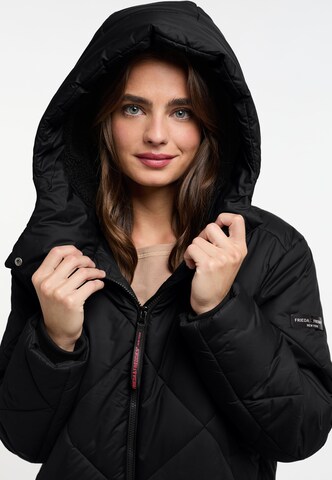 Frieda & Freddies NY Between-Seasons Coat in Black
