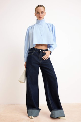 Trendyol Blouse in Blue