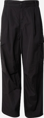 Carhartt WIP Regular Gargohousut värissä musta: etupuoli