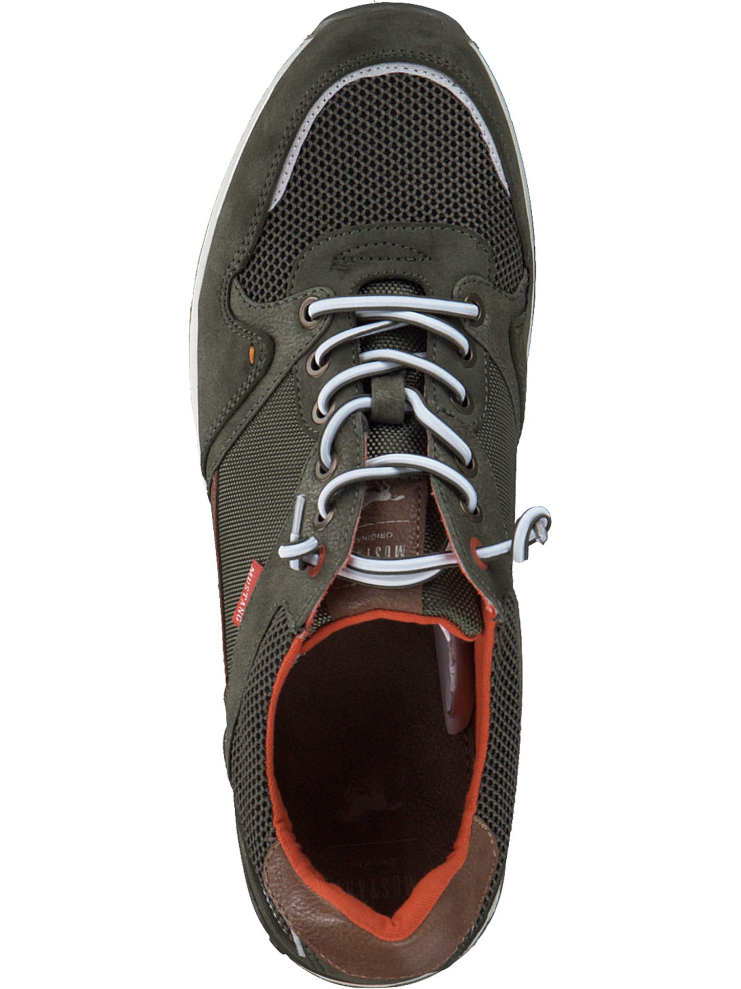 Baskets basses MUSTANG en vert