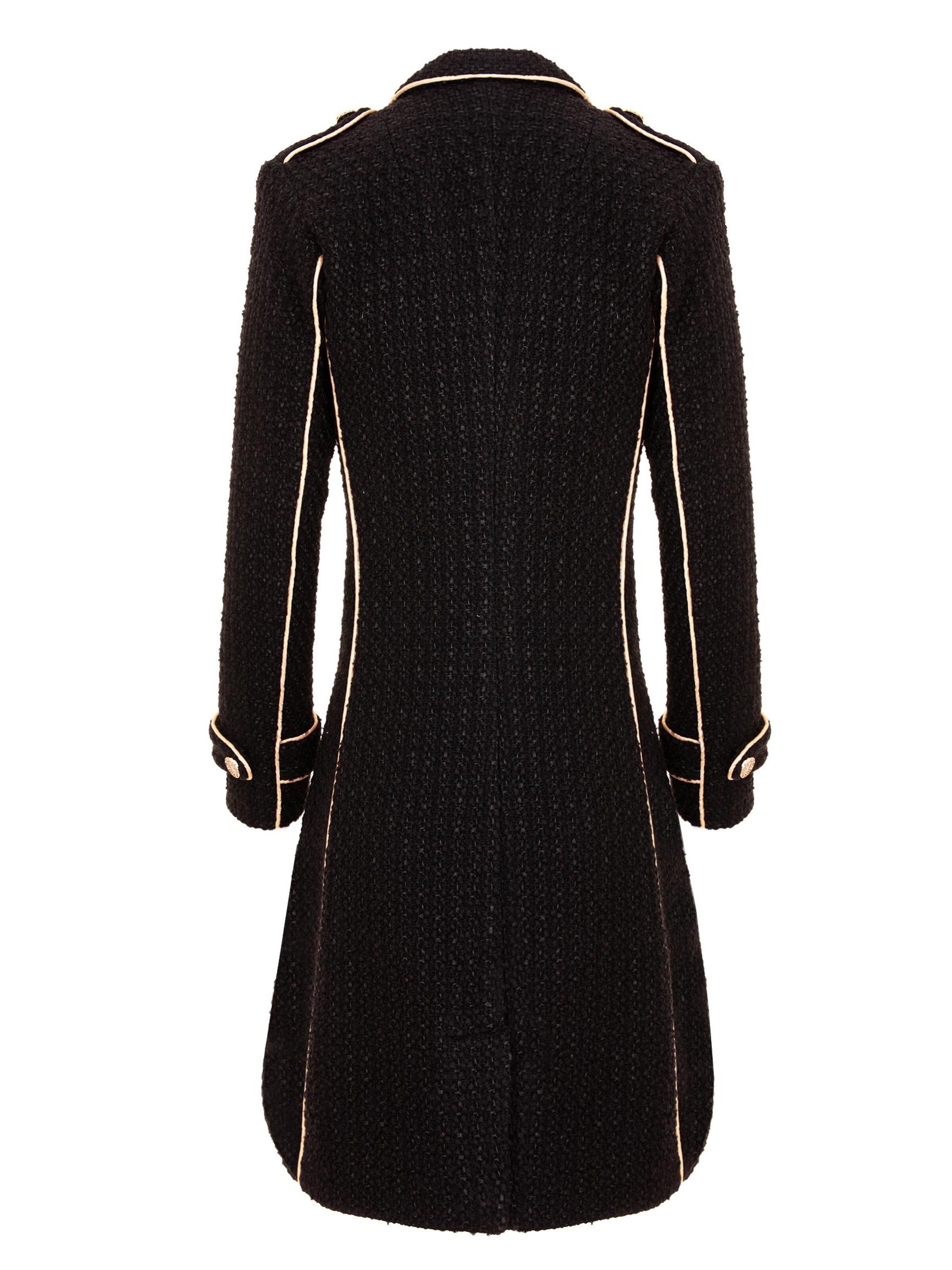 Cappotto invernale 'Double Breasted Military Coat With Contrast Buttons' di AVENUE N°29 in nero