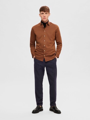 SELECTED HOMME Slim fit Button Up Shirt in Brown