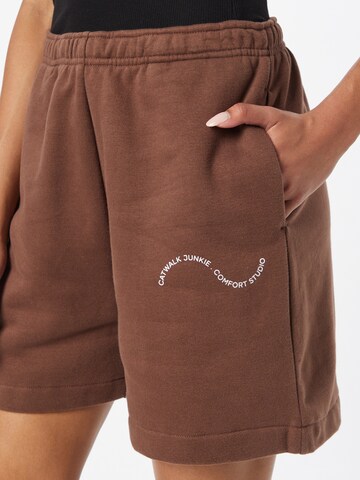 Comfort Studio by Catwalk Junkie Loose fit Trousers 'TAKE IT EASY' in Brown