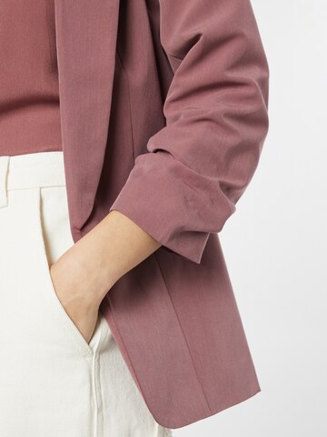 Blazer 'Naima' ABOUT YOU en rose