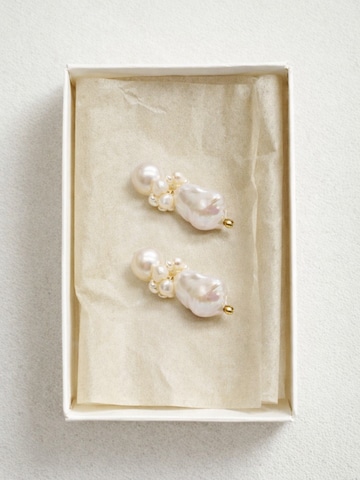 Boucles d'oreilles 'Boucles Willow' LA MAISON GISEL B. en blanc