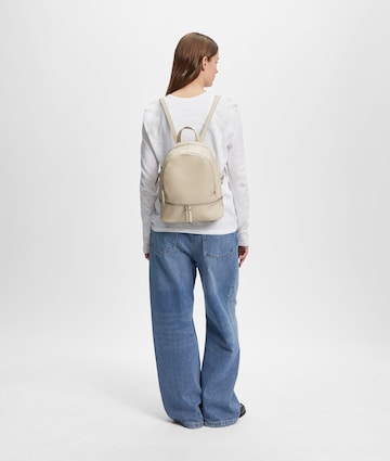 Liebeskind Berlin Backpack ' ALITA ' in Beige: front