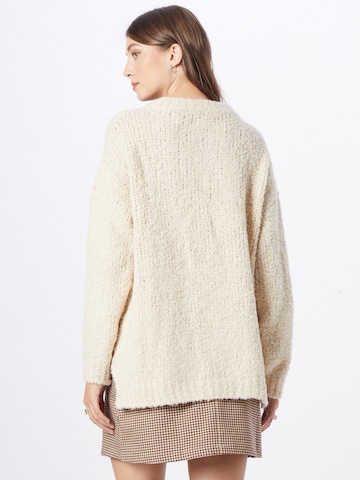 Cartoon Sweater in Beige