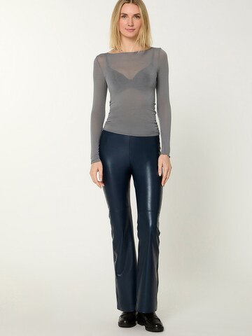 Nur Die Shirt ' NUR DIE x KILIAN KERNER ' in Grey