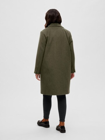 Manteau mi-saison 'Sasja' Selected Femme Curve en vert