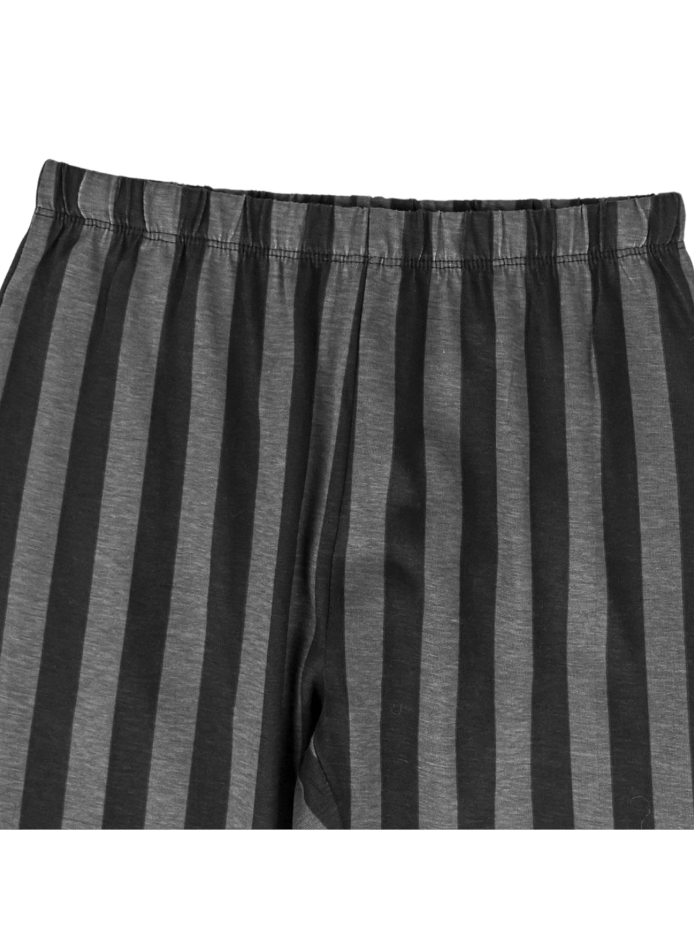 Cerdá Pajamas 'Wednesday Pyjama Set Kids – Black – Long Sleeve Sleepwear with Pants' in Grey