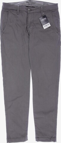 LEVI'S ® Pants in 30 in Grey: front