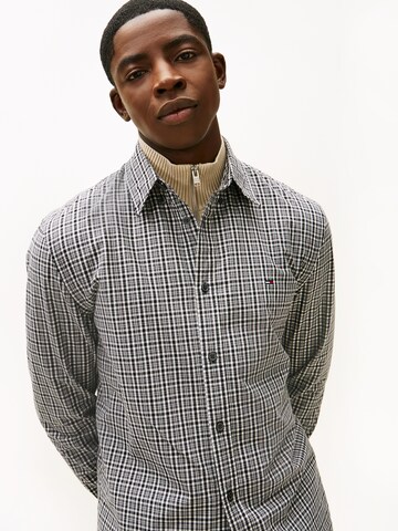 Tommy Jeans - Ajuste regular Camisa en gris