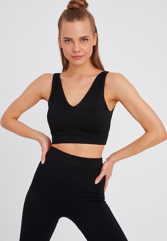 Leif Nelson Top in Black: front