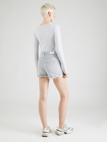 LTB Regular Shorts 'CAROLA' in Grau