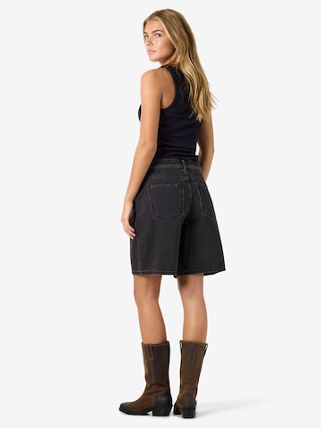 regular Jeans di Noisy may in nero