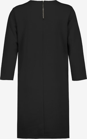 Robe Eight2Nine en noir