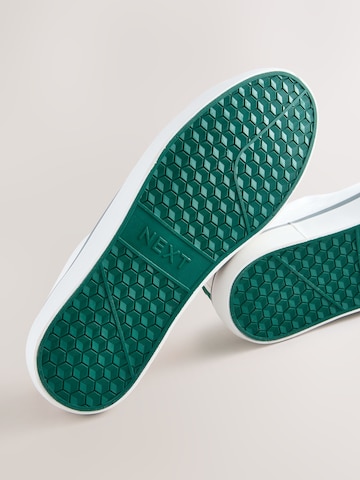 Baskets basses Next en blanc