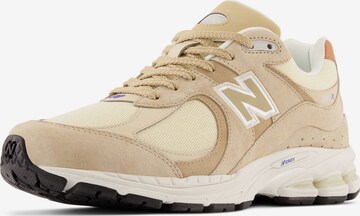 new balance Низкие кроссовки '2002' в Бежевый: спереди