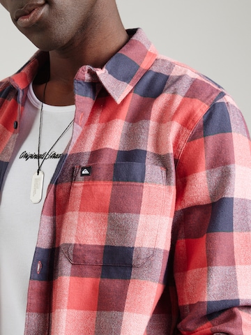 QUIKSILVER Regular fit Funkcionális ing 'MOTHERFLY' - piros