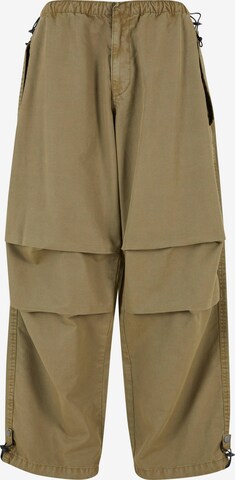 Urban Classics Loose fit Trousers in Green: front