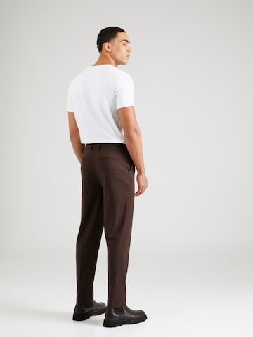 Guido Maria Kretschmer Men Normalny krój Spodnie w kant 'Luke ' w kolorze brązowy: tył