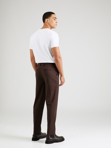 Guido Maria Kretschmer Men - regular Pantalón de pinzas 'Luke ' en marrón: atrás