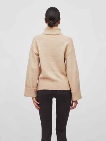 VILA Sweater in Brown