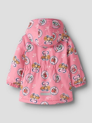 NAME IT Välikausitakki 'NMFMAXI PAW' värissä vaaleanpunainen