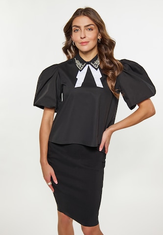 faina Blouse in Zwart: voorkant