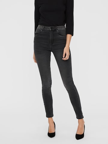 Skinny Jeans 'Sophia' di VERO MODA in nero: frontale