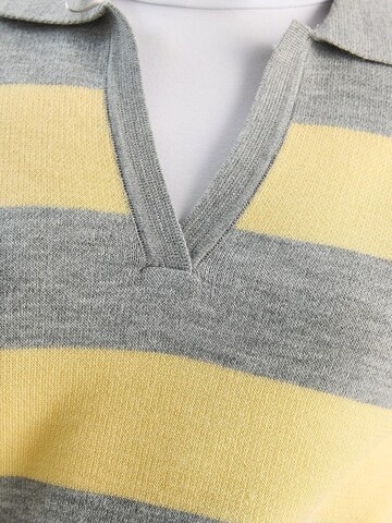Bianco Lucci Sweater 'Pullover' in Yellow