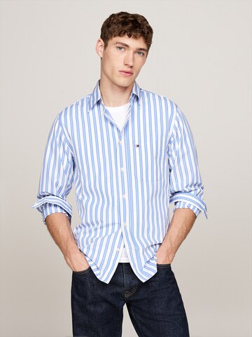 TOMMY HILFIGER Regular Fit Hemd in Blau: Vorderseite