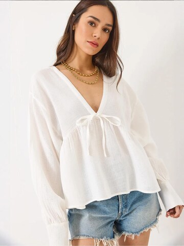 Bianco Lucci Blouse in Wit