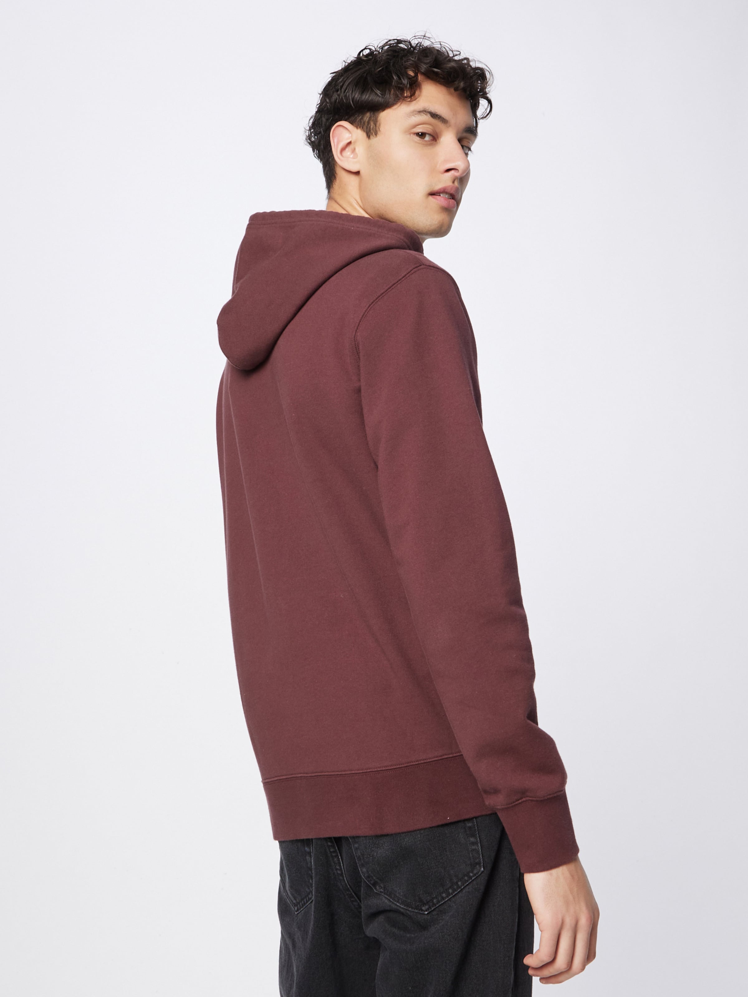 LEVI S Regular fit Zip Up Hoodie in Burgundy ABOUT YOU