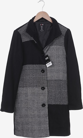 YEST Jacket & Coat in M in Black: front