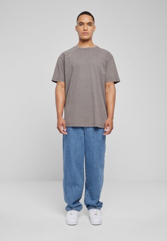 T-Shirt 'Love Yourself First' Merchcode en gris