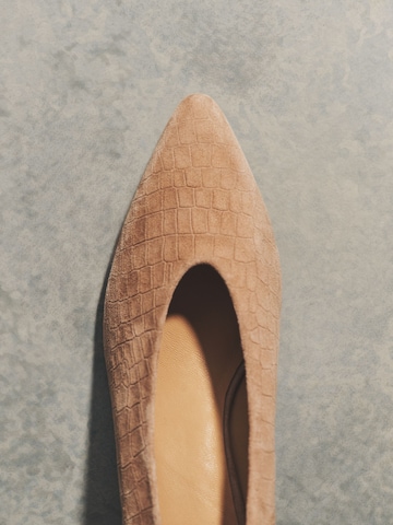 The Set Pumps in Beige