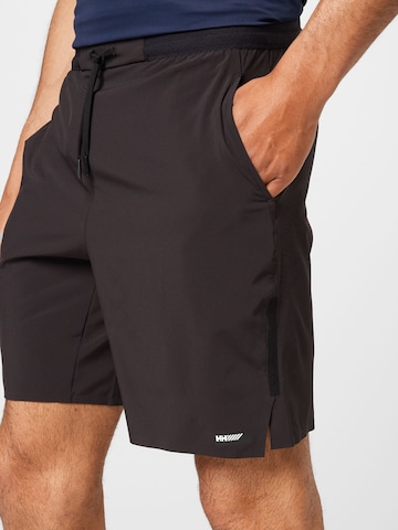 HELLY HANSEN Regular Shorts in Schwarz