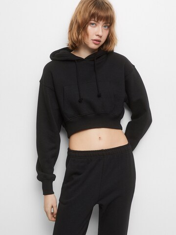 Trening de la Pull&Bear pe negru