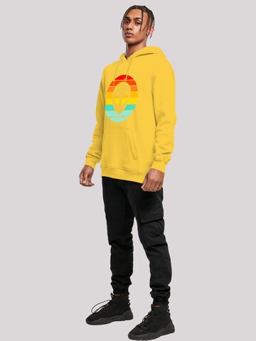 Sweat-shirt 'Alien Retro Sonnenuntergang' F4NT4STIC en jaune