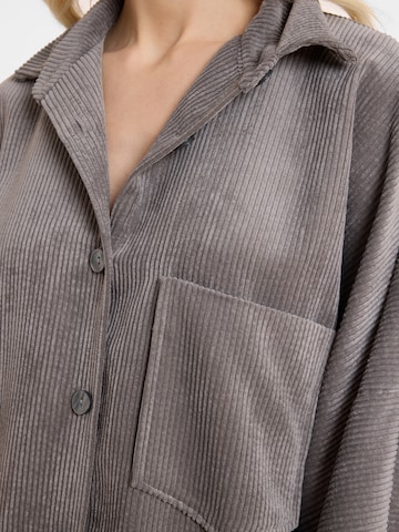 Robe-chemise 'Adida' Ana Alcazar en gris